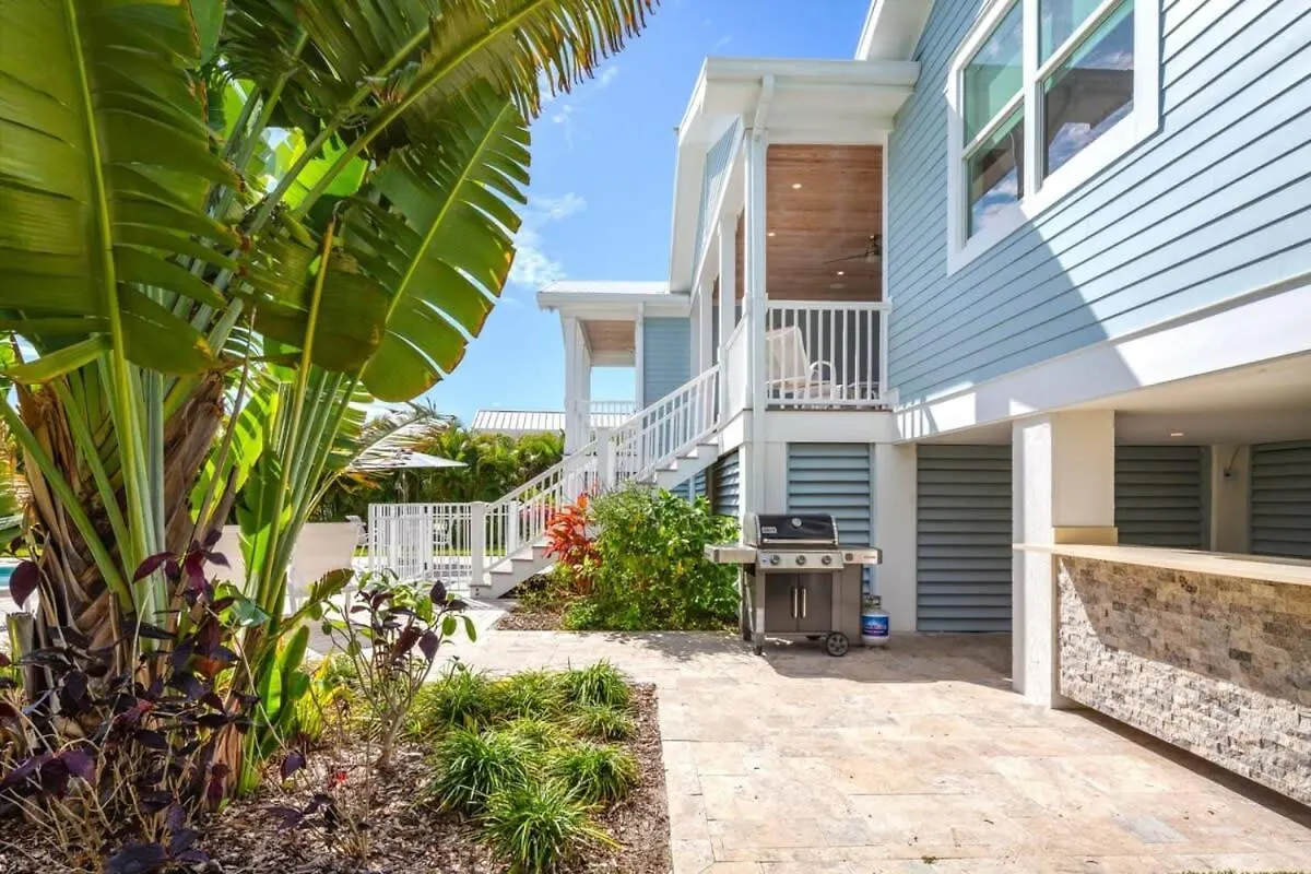 Holiday home Waterlane House -Pool & Boat Dock Villa Stock Island
