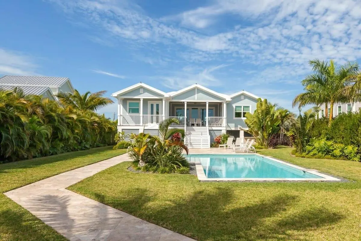 Waterlane House -Pool & Boat Dock Villa Stock Island Holiday home
